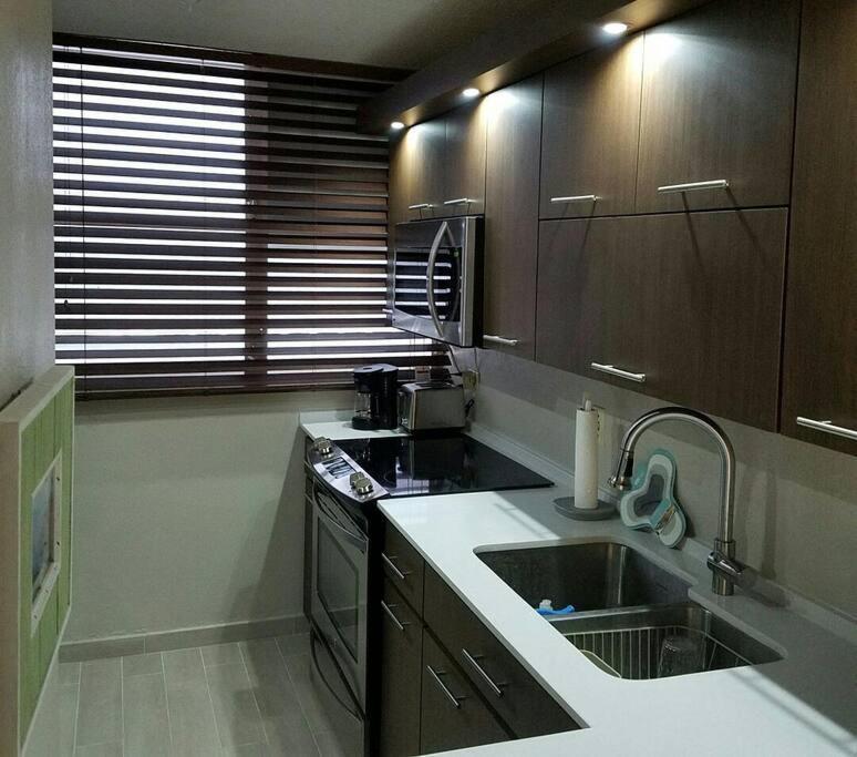 1St Floor, A/C Everywhere, Balcony With Beach View In Luquillo Bagian luar foto